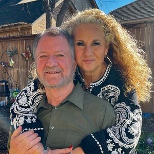 Meet your Posher, Valerie